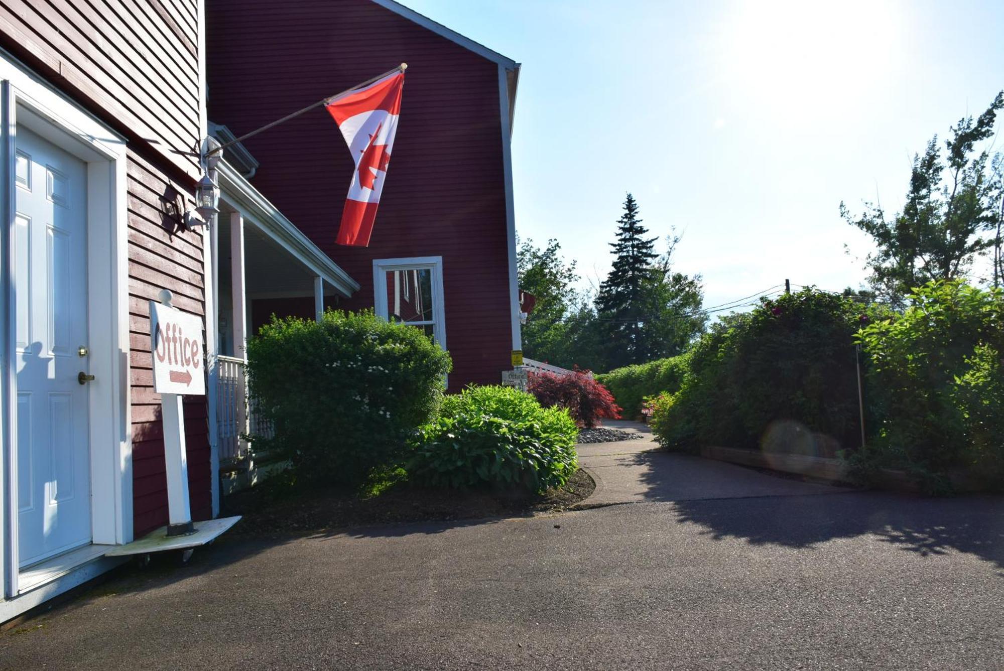 Auberge Wild Rose Inn Moncton Extérieur photo